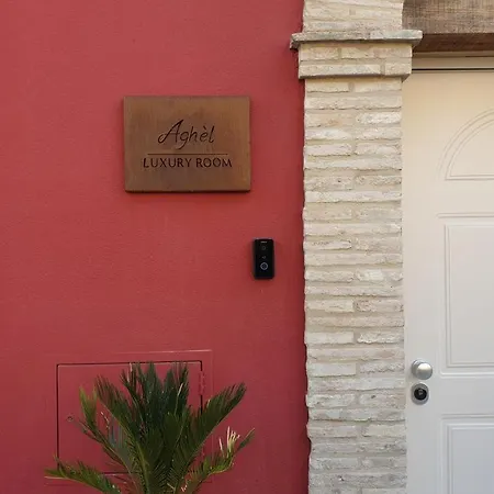 Alojamento de Acomodação e Pequeno-almoço Aghel Luxury 3*