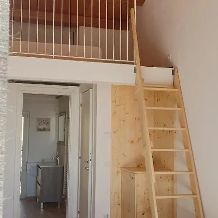 Aghel Luxury Bed & Breakfast