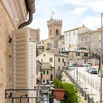 Aghel Luxury Bed & Breakfast