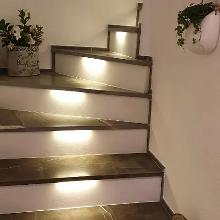 Aghel Luxury Bed and Breakfast