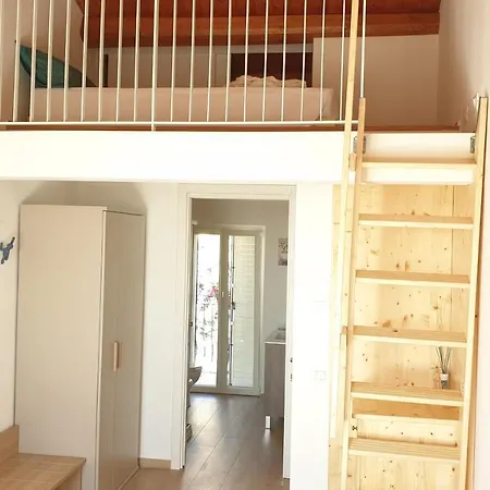 Aghel Luxury Bed & Breakfast 3*