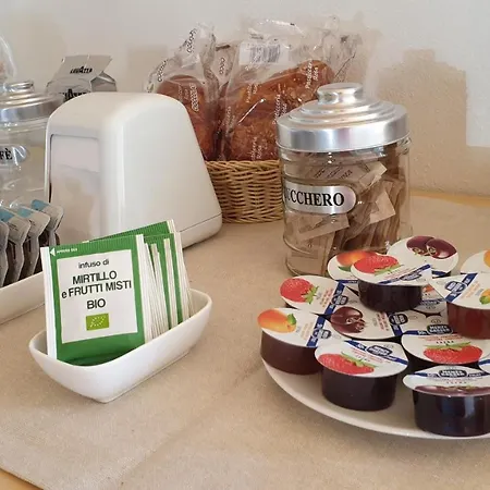 Aghel Luxury Bed and Breakfast 3*