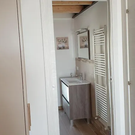 Aghel Luxury Bed & Breakfast 3*