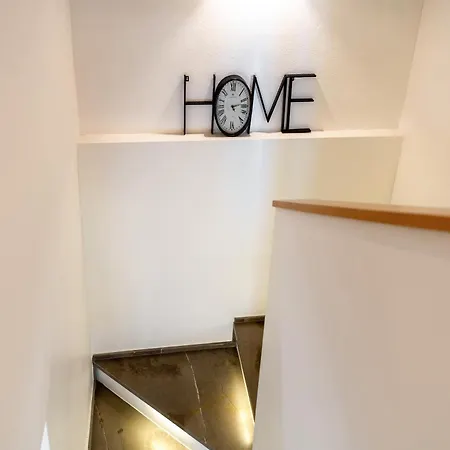 Aghel Luxury