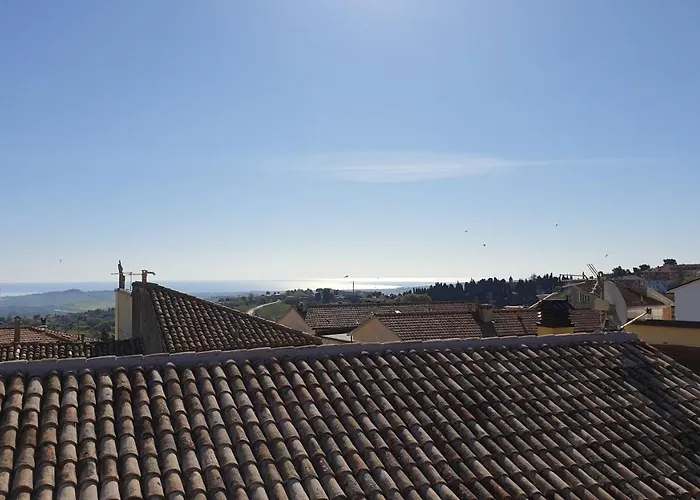 Aghel Luxury Bed & Breakfast 3*